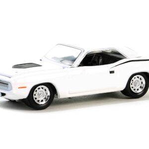 1970 Plymouth Hemi Barracuda Alpine White with Black Stripes “GreenLight Muscle” Series 28 1/64 Diecast Model Car by Greenlight