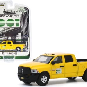 2017 RAM 2500 Pickup Truck Yellow “New York City DOT – Brooklyn Street Maintenance” “Hobby Exclusive” 1/64 Diecast Model Car by Greenlight