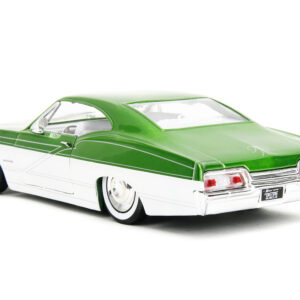 1967 Chevrolet Impala SS Green Metallic and White with White Interior “Bigtime Muscle” Series 1/24 Diecast Model Car by Jada