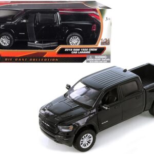 2019 RAM 1500 Laramie Crew Cab Pickup Truck Black 1/24 Diecast Model Car by Motormax