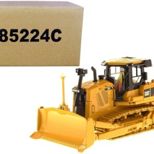 CAT Caterpillar D7E Track Type Tractor with Electric Drive with Operator “Core Classics Series” 1/50 Diecast Model by Diecast Masters