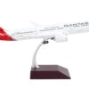 Boeing 787-9 Commercial Aircraft with Flaps Down “Qantas Airways – Spirit of Australia” White with Red Tail “Gemini 200” Series 1/200 Diecast Model Airplane by GeminiJets