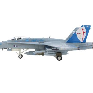 McDonnell Douglas F/A-18D Hornet Aircraft “VMFA-122 Crusaders Iwakuni AB” (2016) United States Marines “Air Power Series” 1/72 Diecast Model by Hobby Master