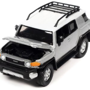 2007 Toyota FJ Cruiser Titanium Silver Metallic with White Top and Roofrack “Classic Gold Collection” Series Limited Edition 1/64 Diecast Model Car by Johnny Lightning