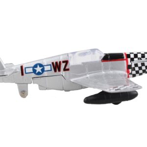 North American P-51 Mustang Fighter Aircraft Silver Metallic “United States Army Air Force” with Runway 24 Sign Diecast Model Airplane by Runway24